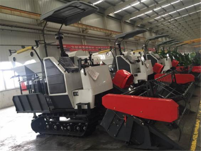 2025 Welcomed Chinese Combine Harvester: A New Era of Smart, Green and Globalized Agriculture